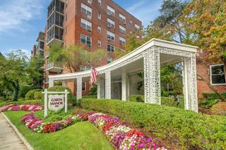 281 Garth Road C2H, Scarsdale, NY 10583