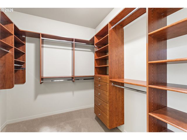 3088 N HOLLADAY Dr, Cornelius, OR 97113