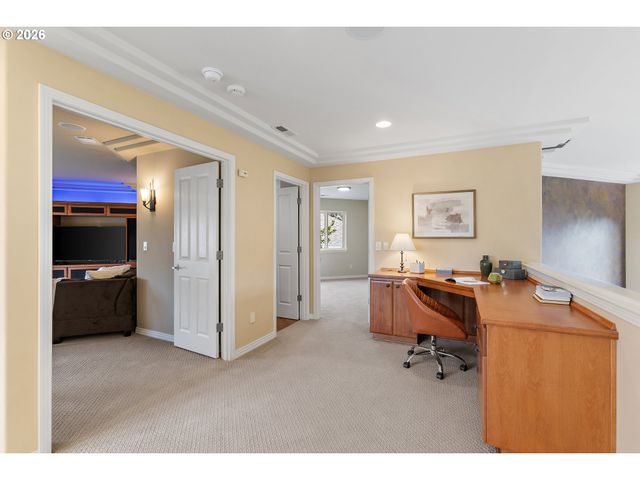 3088 N HOLLADAY Dr, Cornelius, OR 97113