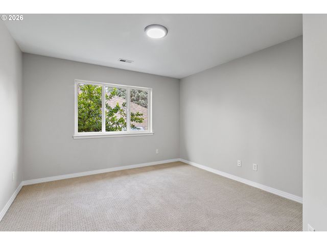 3088 N HOLLADAY Dr, Cornelius, OR 97113