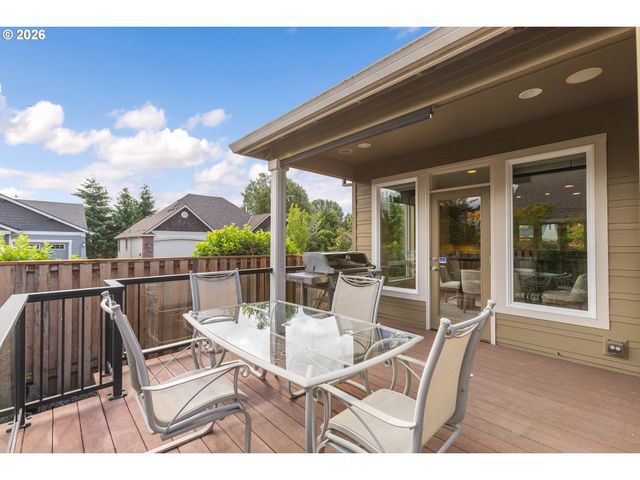 3088 N HOLLADAY Dr, Cornelius, OR 97113