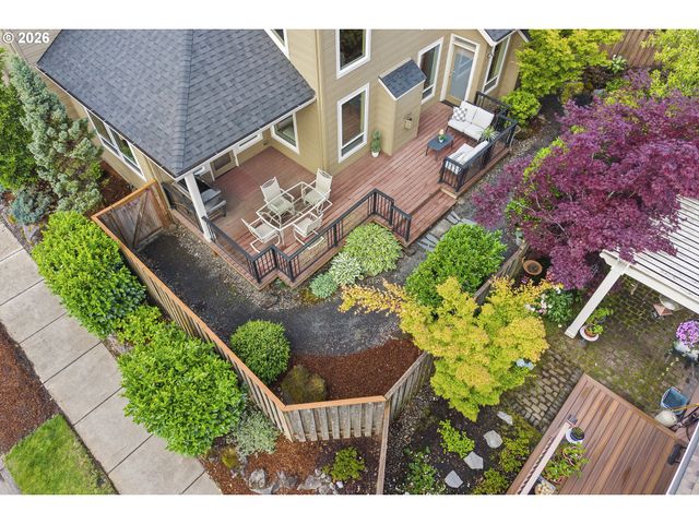 3088 N HOLLADAY Dr, Cornelius, OR 97113