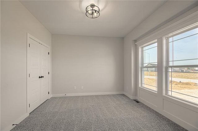 1027 Fir Lane, Liberty, MO 64068