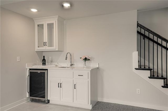 1027 Fir Lane, Liberty, MO 64068