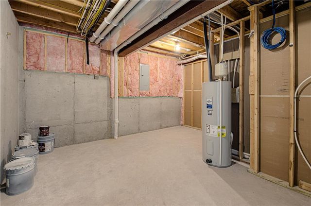 1027 Fir Lane, Liberty, MO 64068