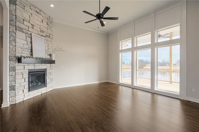 1027 Fir Lane, Liberty, MO 64068