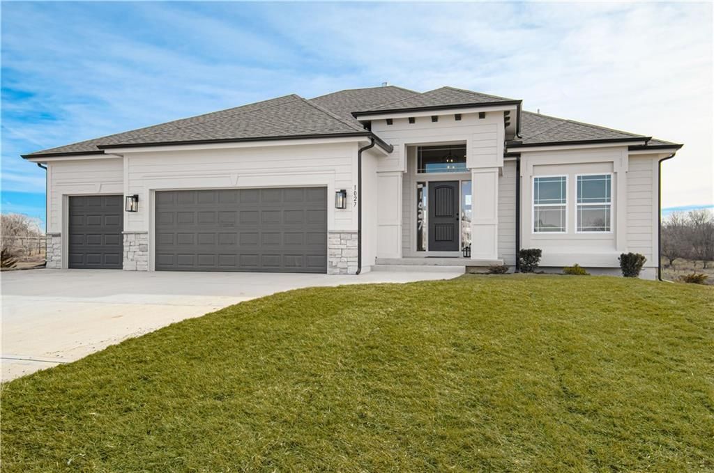 1027 Fir Lane, Liberty, MO 64068