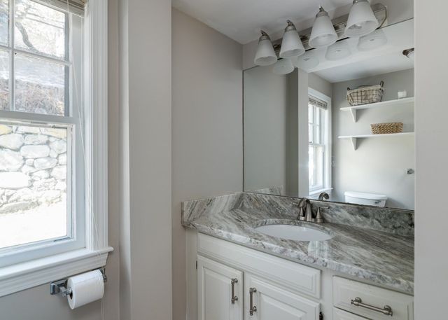 132 Grant St 132, Lexington, MA 02420