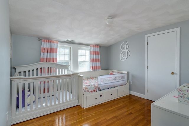 132 Grant St 132, Lexington, MA 02420