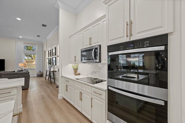 11849 Osprey Point Circle, Wellington, FL 33449