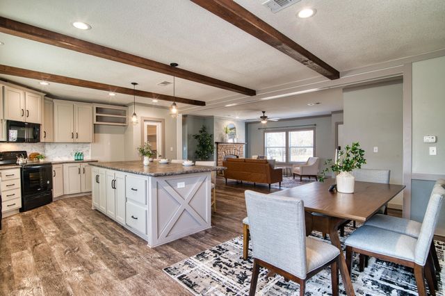 1721 Mesquite Valley Road, Mesquite, TX 75149