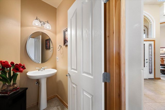 3610 S Johnson Street, Kennewick, WA 99337