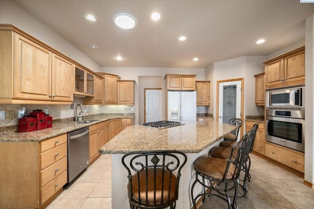 3610 S Johnson Street, Kennewick, WA 99337