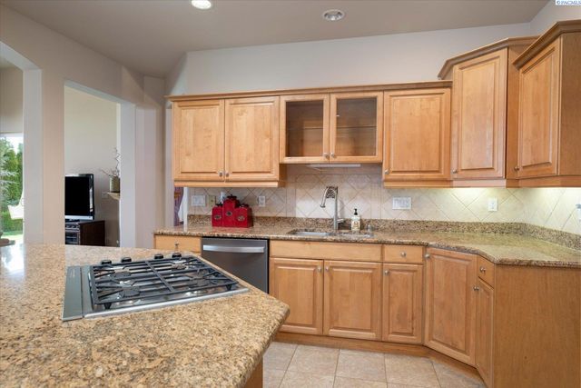 3610 S Johnson Street, Kennewick, WA 99337