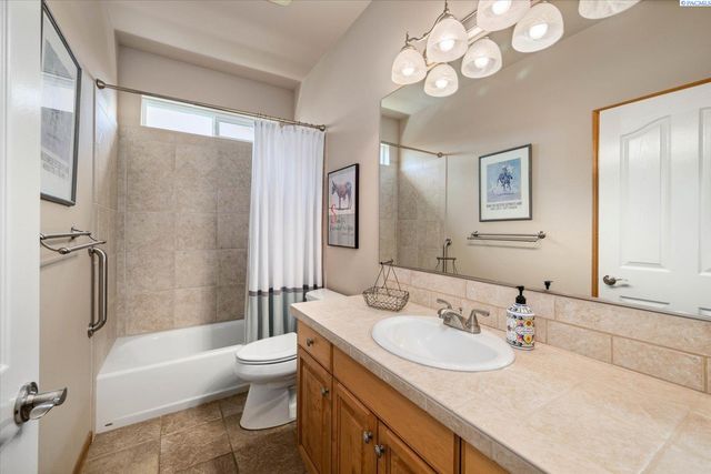 3610 S Johnson Street, Kennewick, WA 99337