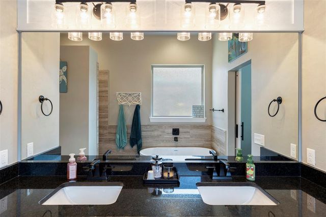 15174 Gray Fox Road, Choctaw, OK 73020