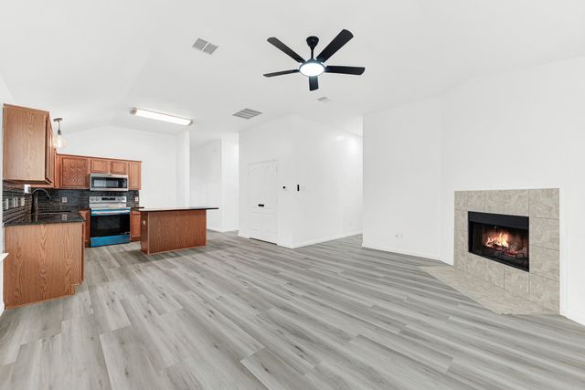 306 Lakefront Drive, Wylie, TX 75098