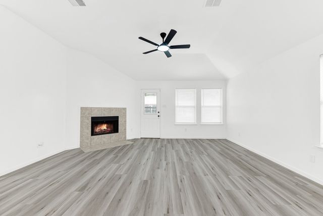 306 Lakefront Drive, Wylie, TX 75098