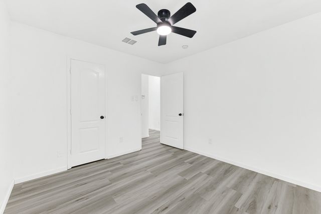 306 Lakefront Drive, Wylie, TX 75098