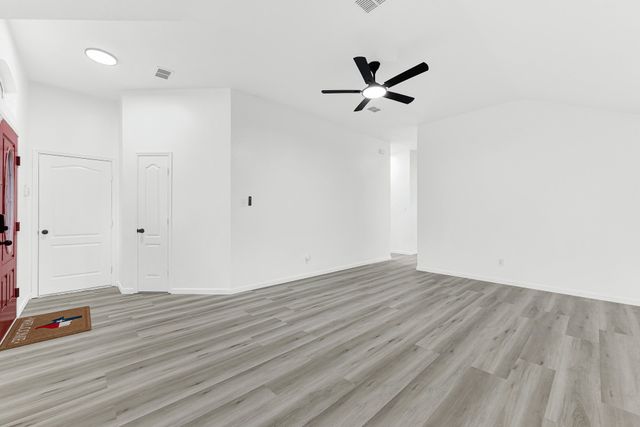 306 Lakefront Drive, Wylie, TX 75098