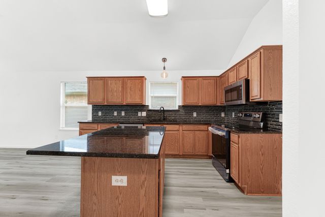 306 Lakefront Drive, Wylie, TX 75098