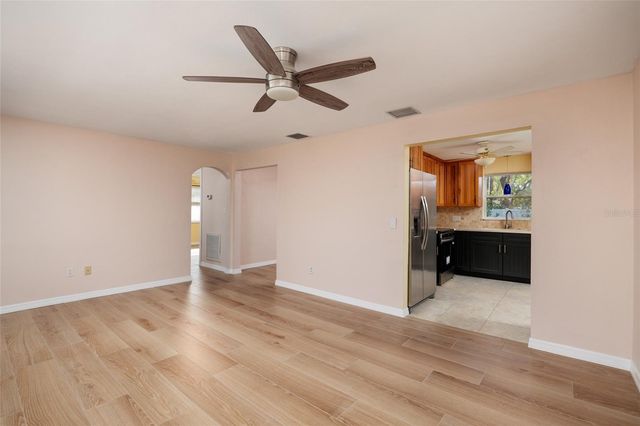 4804 29TH AVENUE S, Gulfport, FL 33711