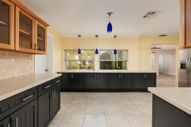 4804 29TH AVENUE S, Gulfport, FL 33711