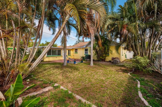 4804 29TH AVENUE S, Gulfport, FL 33711