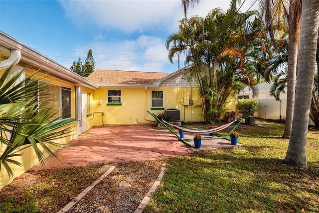 4804 29TH AVENUE S, Gulfport, FL 33711