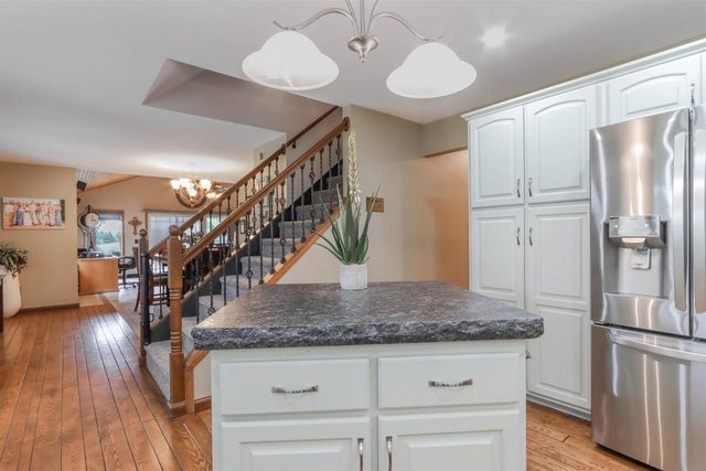 675 DIVINE WAY, Custer, WI 54423