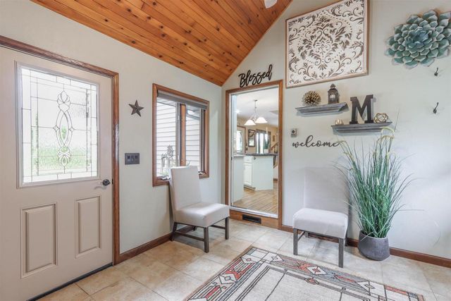 675 DIVINE WAY, Custer, WI 54423