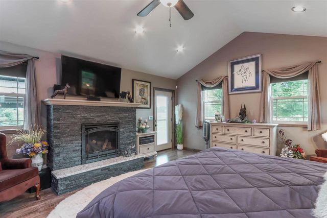 675 DIVINE WAY, Custer, WI 54423