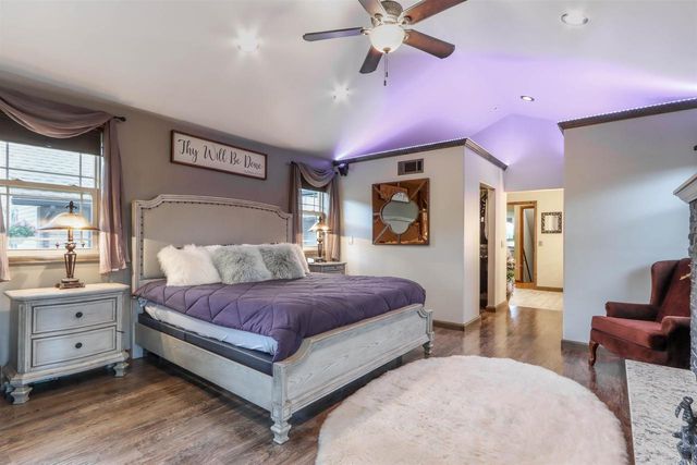 675 DIVINE WAY, Custer, WI 54423