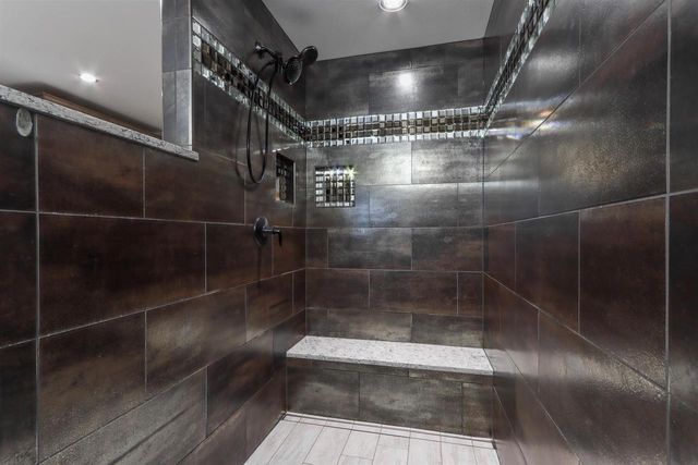 675 DIVINE WAY, Custer, WI 54423