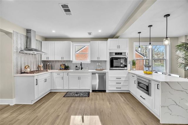 85 E Lake NE Drive, Atlanta, GA 30317