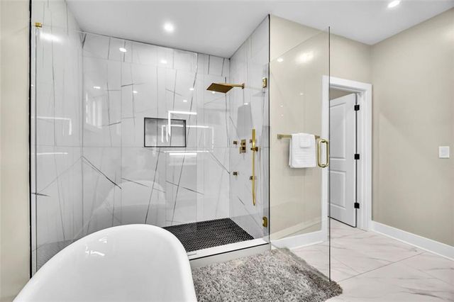 85 E Lake NE Drive, Atlanta, GA 30317