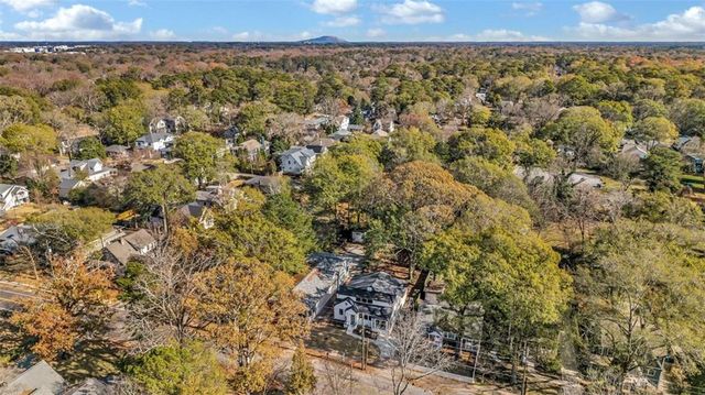 85 E Lake NE Drive, Atlanta, GA 30317