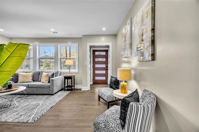 85 E Lake NE Drive, Atlanta, GA 30317