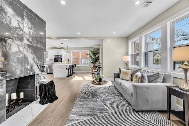 85 E Lake NE Drive, Atlanta, GA 30317