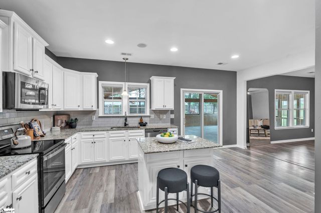 524 Marathon Court, Boiling Springs, SC 29316