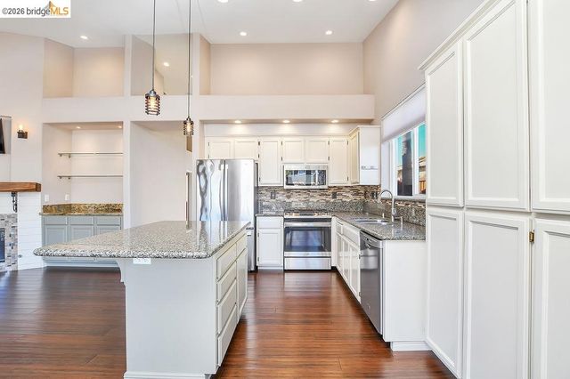 4464 Cove Ln, Discovery Bay, CA 94505