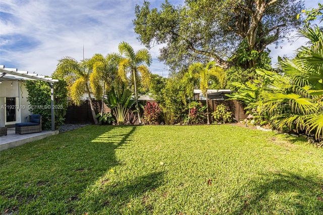 475 NW 42nd St, Miami, FL 33127