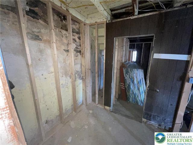 265 Mill Road, Mahoning Twp, PA 18235