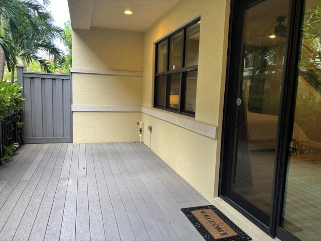 621 Windward Circle S, Boynton Beach, FL 33435