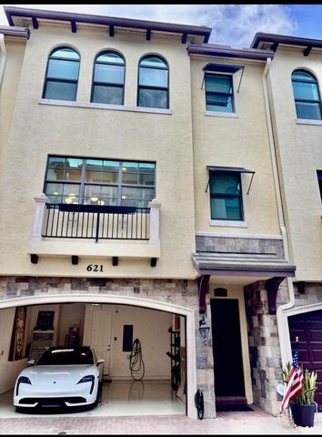 621 Windward Circle S, Boynton Beach, FL 33435