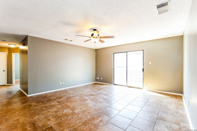6907 Saharastone, Converse, TX 78109