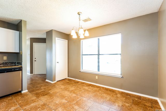 6907 Saharastone, Converse, TX 78109