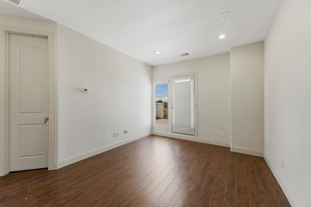 411 W 17th Street D, Houston, TX 77008