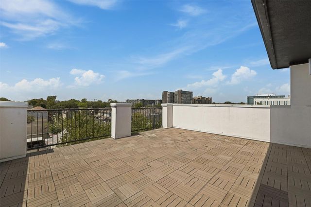 411 W 17th Street D, Houston, TX 77008