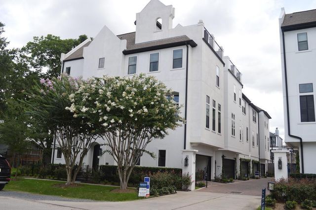 411 W 17th Street D, Houston, TX 77008